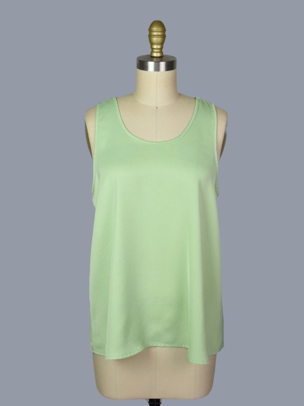 FABLETICS WOMEN'S ACTIVE PASTEL GREEN TANK TOP